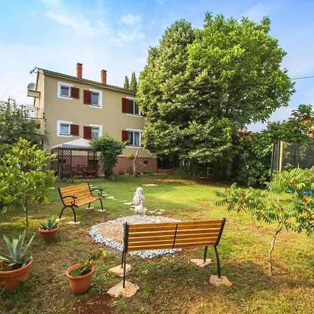 Ljilja Apartamento